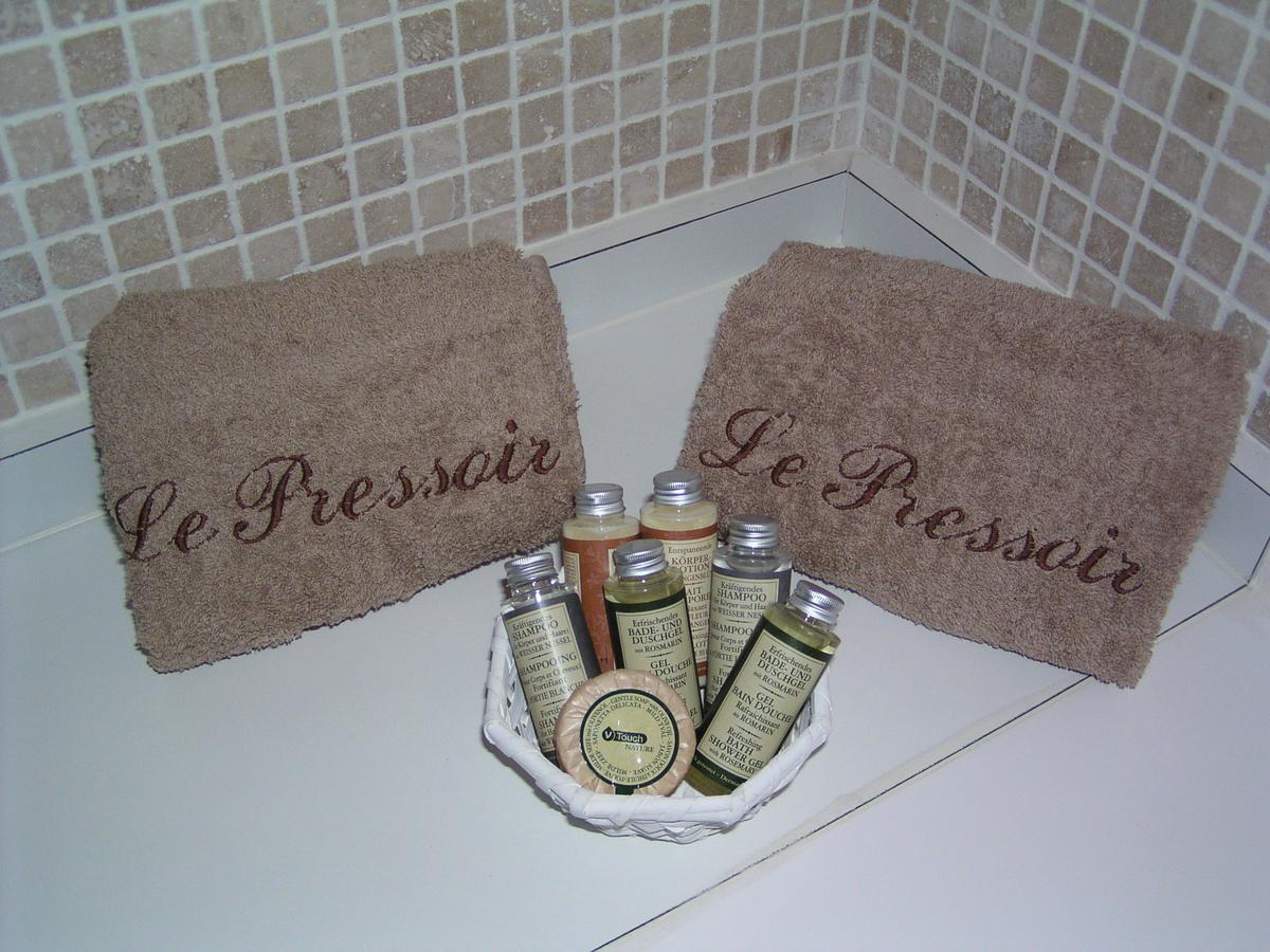 Le Pressoir B&B Aydie Exteriör bild